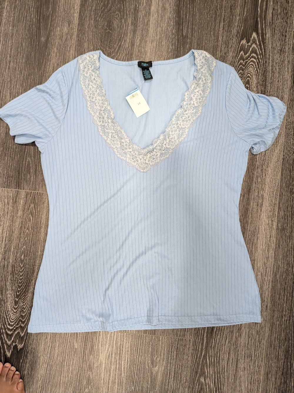 Rue21 Light Blue Ribbed V-Neck Tee with White Lace Trim